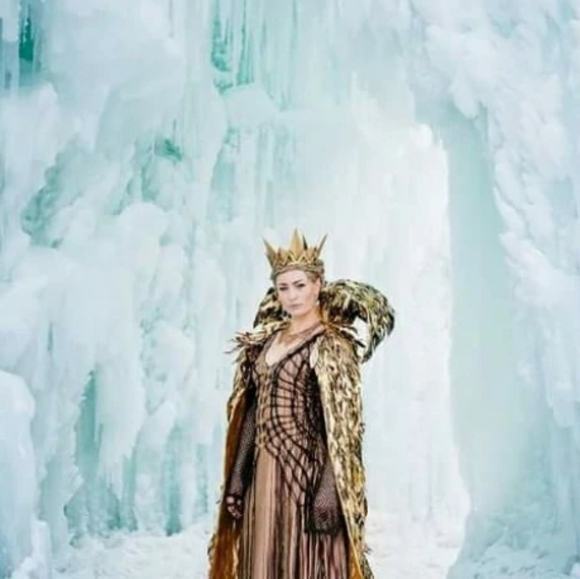 Meet your Posher, Jayne - Picture 3 of 16